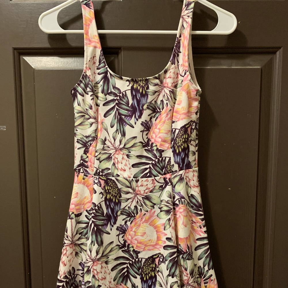 Dress with Floralish Print.